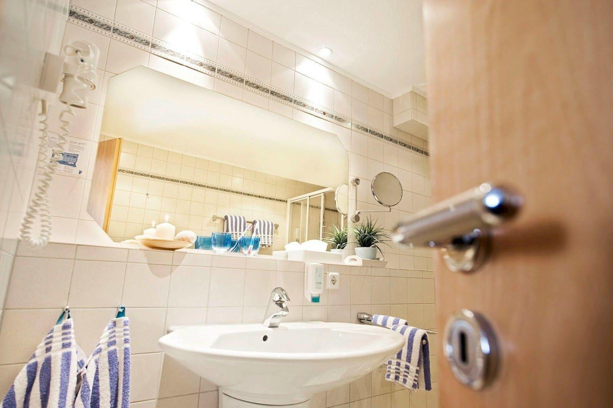 קושהאבן Hotel Muschelgrund מראה חיצוני תמונה